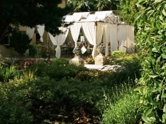 La Rescossa Hotell Mira